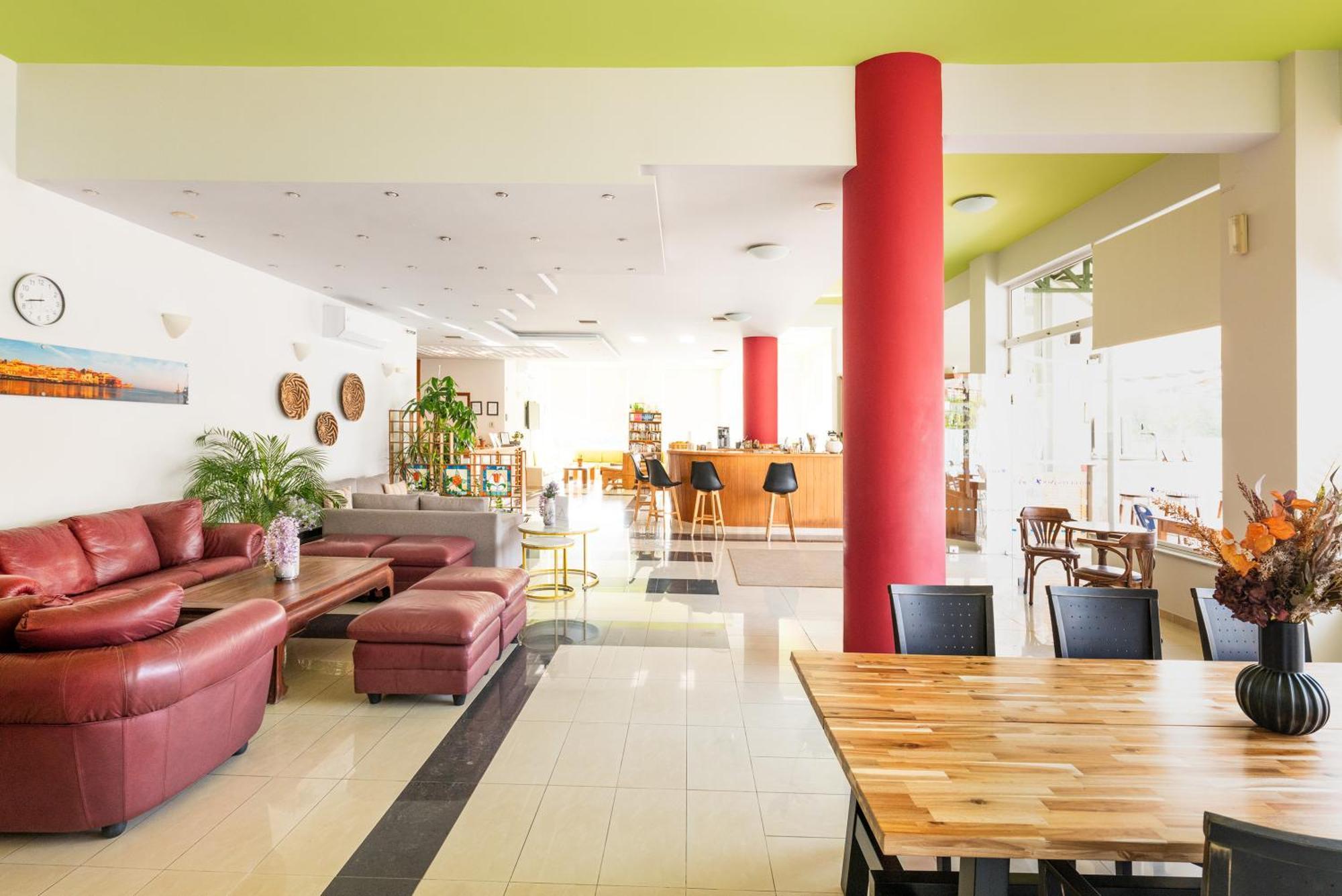 Pegasus Hotel Сталос Екстер'єр фото