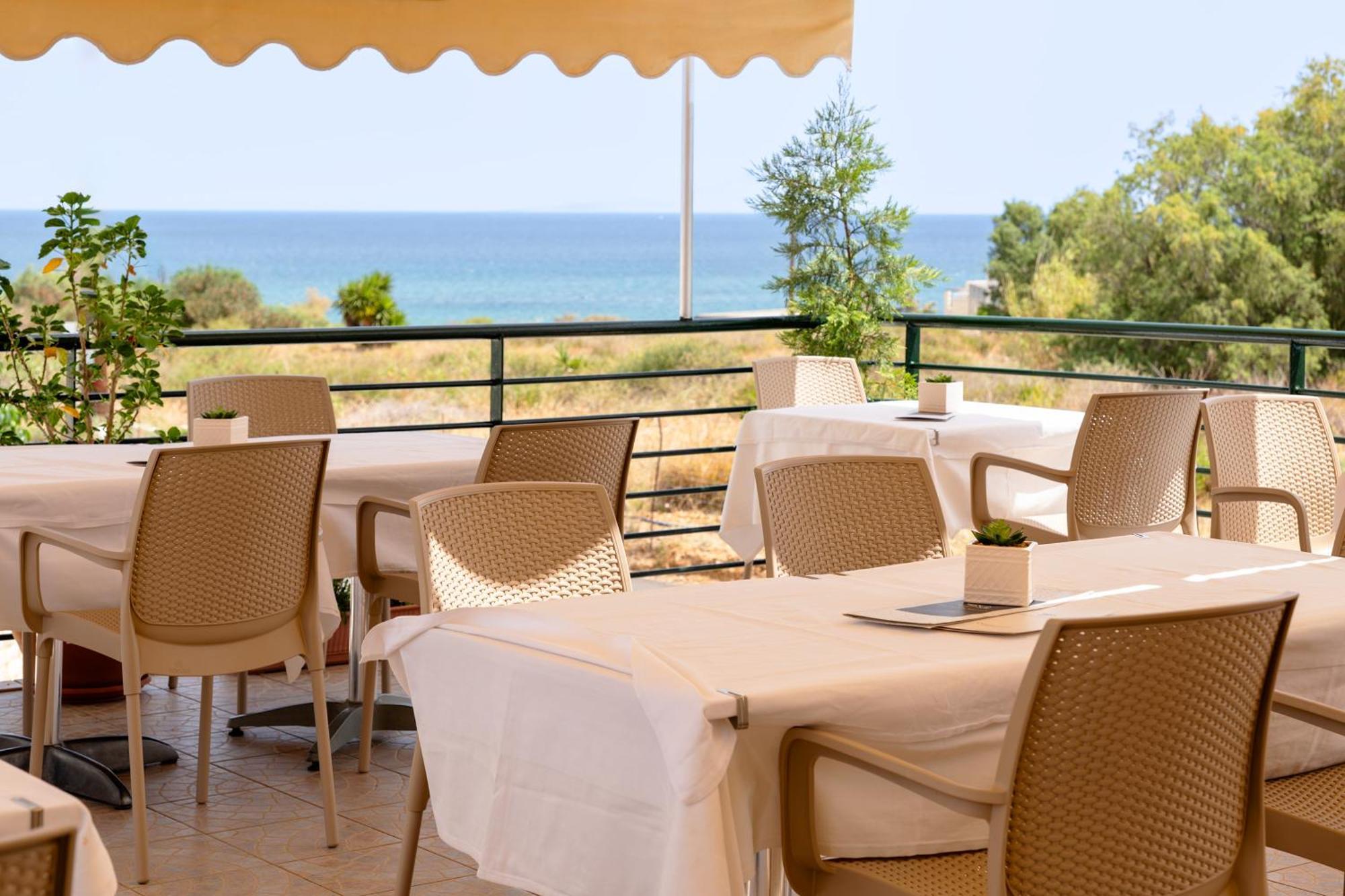 Pegasus Hotel Сталос Екстер'єр фото